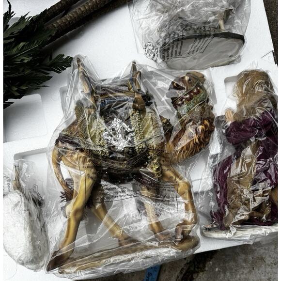 Members Mark Nativity Set 2005 Complete with Box! - Picture 11 of 16